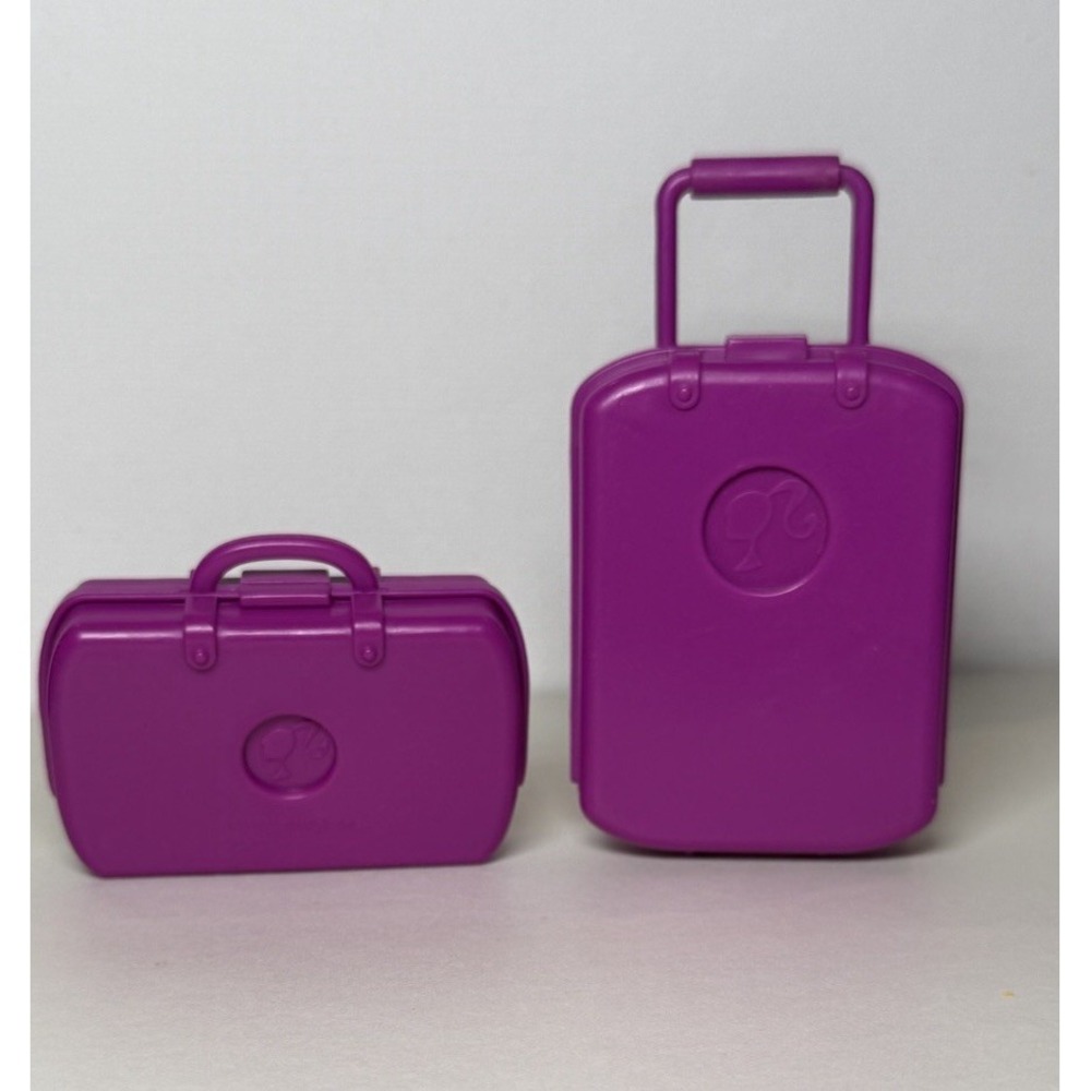 Barbie Purple Luggage Travel set 2009‎ Mattel